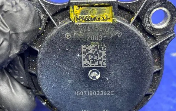 Mercedes-Benz A W176 Camshaft speed sensor A2761560790