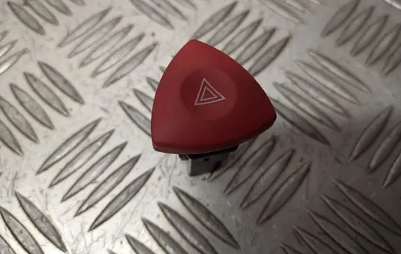 Renault Laguna II Hazard warning light relay 