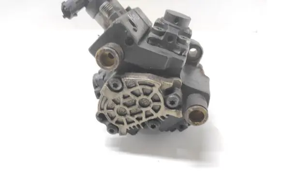 Fuel injection high pressure pump