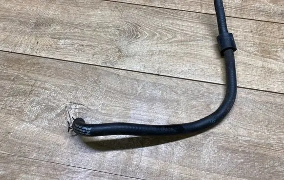 Mercedes-Benz SL AMG R231 Headlight washer hose/pipe A2318300900