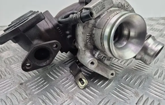 BMW X3 E83 Turbo 8506891 16080200100