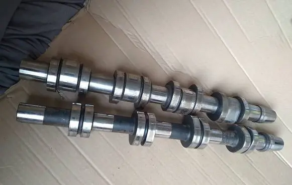 Audi A3 S3 8P Camshaft 03G109101A 03G109102B