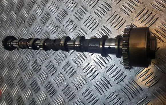 Jeep Grand Cherokee Camshaft 05184369AF