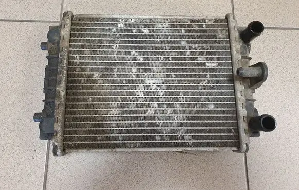 Coolant radiator