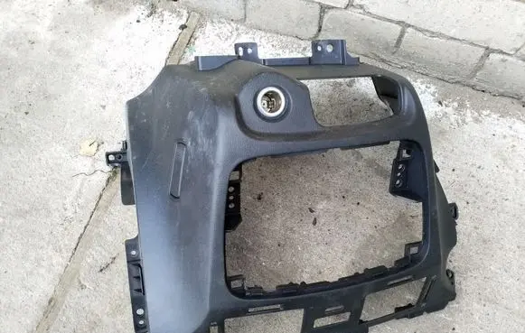 Hyundai Sonata Dashboard center trim panel 847603K100