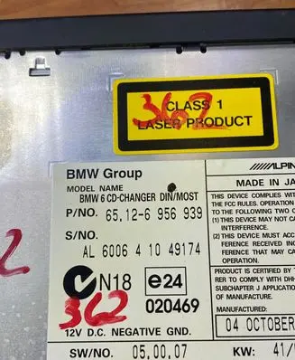 BMW 5 E60 E61 CD/DVD changer 6956939 020469 600641049174