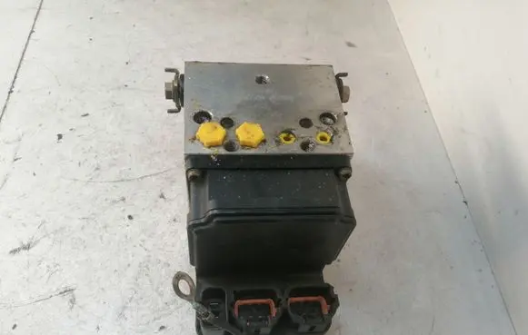 Nissan Navara D23 ABS Pump 47600AR005 3331E0071