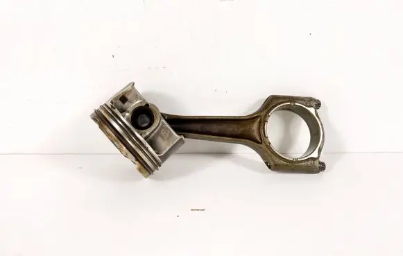 BMW 3 F30 F35 F31 Piston with connecting rod 8654480 11248623418 8623418