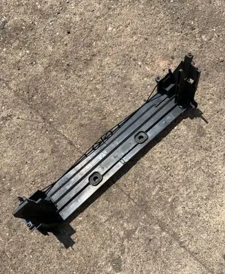BMW 7 F01 F02 F03 F04 Radiator mount bracket 7575395 C612081 R2781013