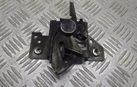 Mazda 2 Engine bonnet/hood lock/catch