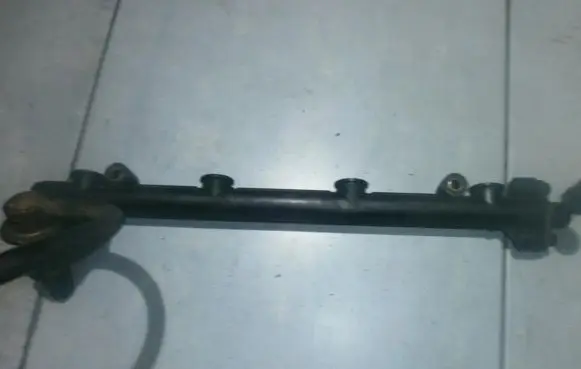 Peugeot 306 Fuel main line pipe