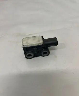 BMW X5 E70 Airbag deployment crash/impact sensor 9152262 150108 003451