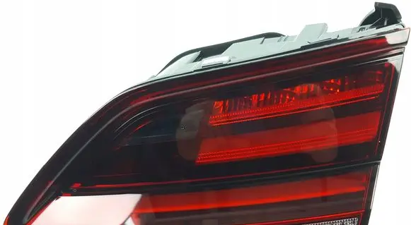 Volkswagen Arteon Tailgate rear/tail lights 3G8945308B