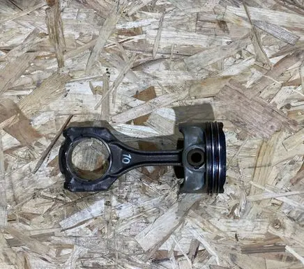 BMW 5 F10 F11 Piston with connecting rod 7843123704 111213686