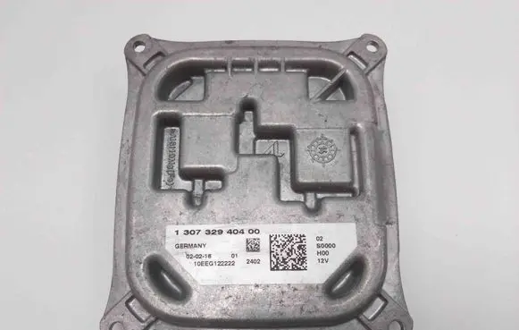 Peugeot 308 Light module LCM 10EEG122222 130732940400