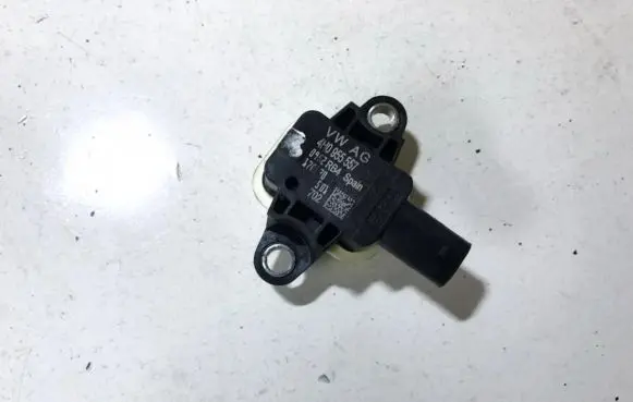 Skoda Fabia Mk3 (NJ) Airbag deployment crash/impact sensor 4h0955557 0952rb4