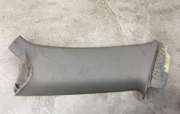 (C) pillar trim