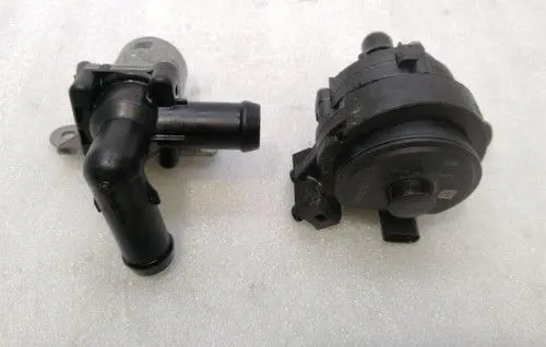 BMW iX3 G08 Electric auxiliary coolant/water pump 11518689695