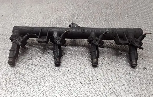 Peugeot 307 Fuel injectors set 01F003A 9628084680