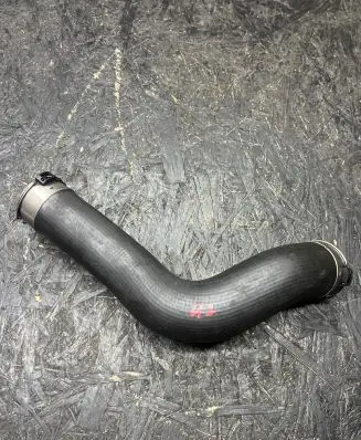 BMW 5 F10 F11 Intercooler hose/pipe 7810615 11279412
