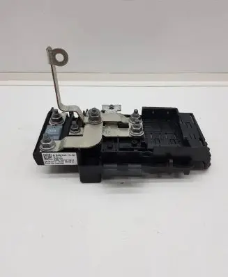 Mercedes-Benz GLA W156 Fuse module A2465401950 3060082 YAP2770912