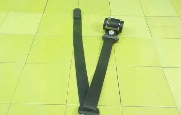 Dacia Duster Front seatbelt PRZOD 17AB181