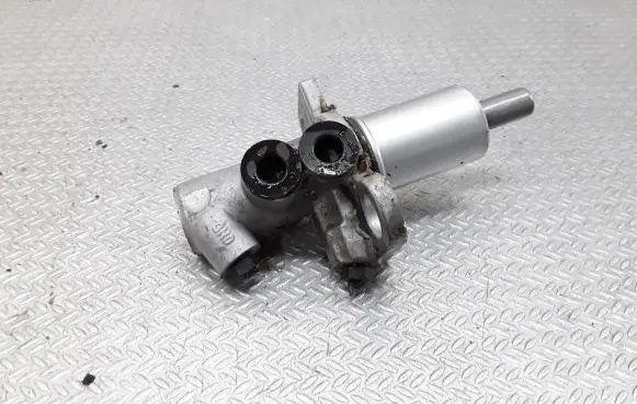 Audi A6 S6 C6 4F Master brake cylinder