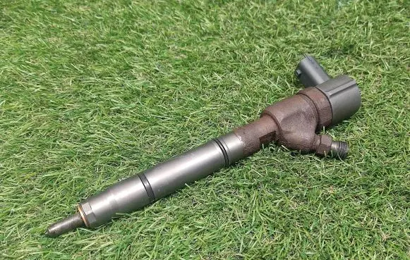 KIA Soul Fuel injector 338002A900
