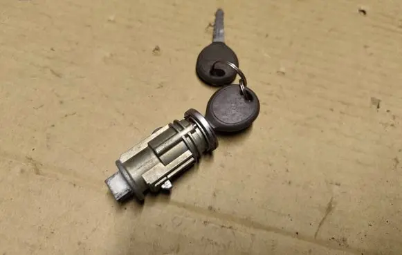 Chrysler PT Cruiser Ignition lock 