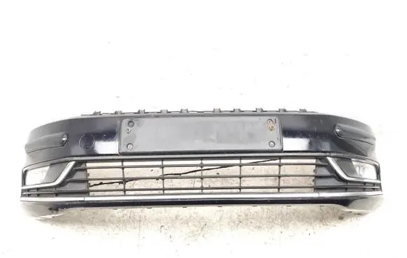Volkswagen PASSAT B7 Front bumper