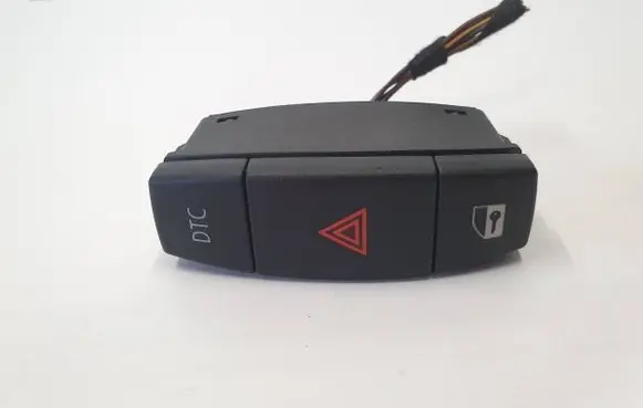 BMW 1 E82 E88 Hazard light switch 6945603