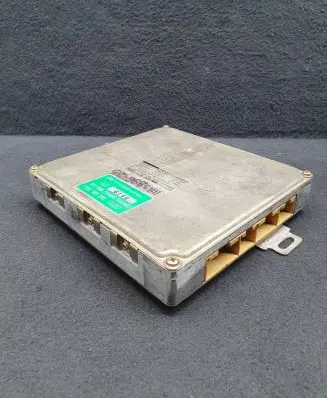 Audi A4 S4 B5 8D Engine control unit/module 8A0906266J