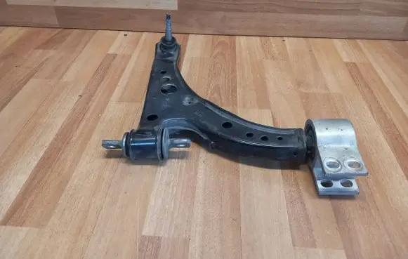 Opel Astra K Front control arm 39089345 39021473