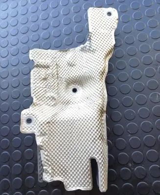 Volkswagen PASSAT B8 Heat shield in engine bay 04L103954A 0311722B