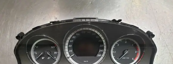 Mercedes-Benz C W204 Speedometer (instrument cluster) A2049005602 A2129020302 A2044400247
