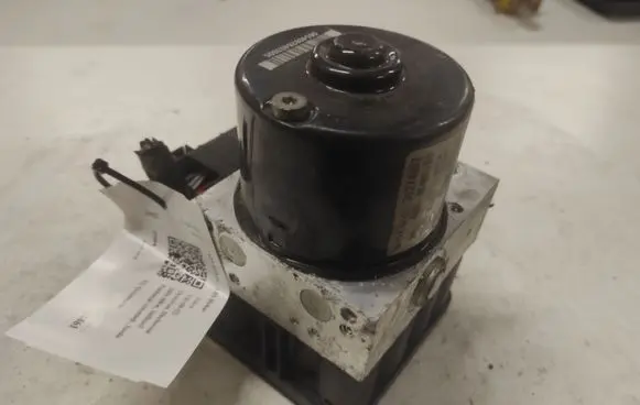 Volvo V50 ABS Pump 31274908 10096004343 A426G