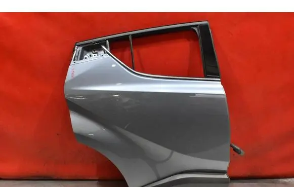 Toyota C-HR I Rear door 