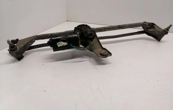 Volvo V70 Wiper motor 0390241133 9169221