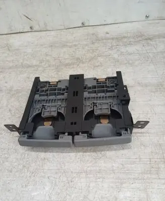 Cup holder front