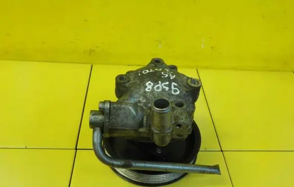 Audi S5 Power steering pump 8K0145156J