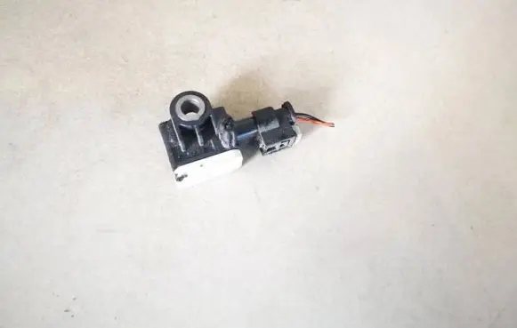 Mercedes-Benz B W246 W242 Airbag deployment crash/impact sensor a1668210151 56054085aa