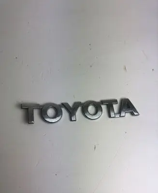 Toyota Hilux (AN10, AN20, AN30) Manufacturers badge/model letters 75469-0k010