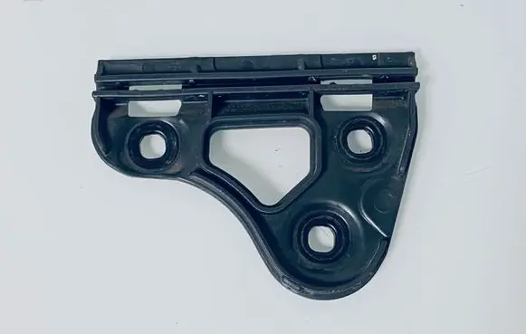 Audi A2 Front bumper mounting bracket 8Z0821248