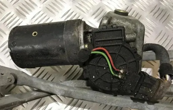 Peugeot 206 Wiper motor 0390241359 964967