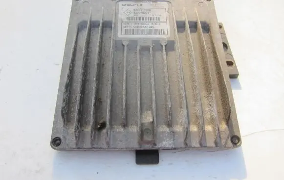 Renault Twingo II Engine control unit/module 8200882087 8200911566