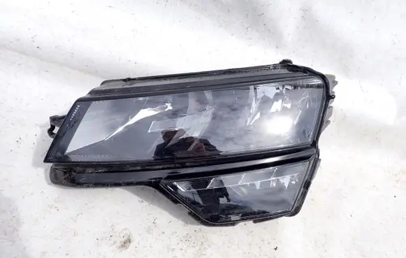 Skoda Karoq Headlight/headlamp