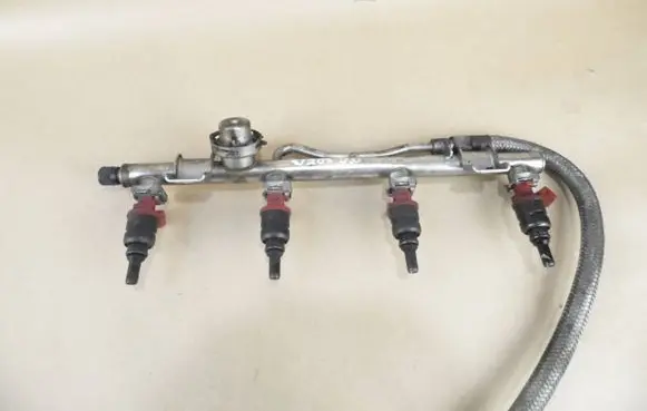 Mercedes-Benz C W203 Fuel injector 0000787149 A1110703095