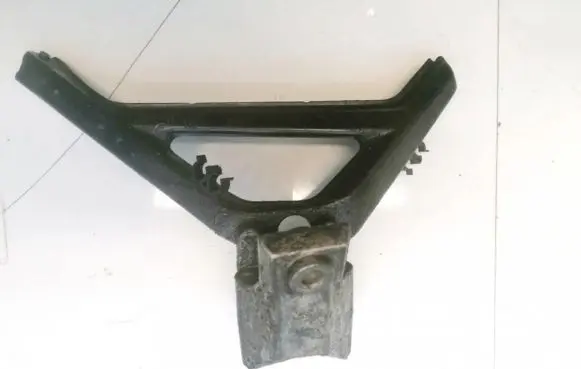 Mercedes-Benz ML W163 Engine mounting bracket a6122230204