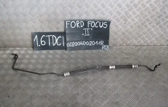 Ford Focus Power steering pump mounting bracket 