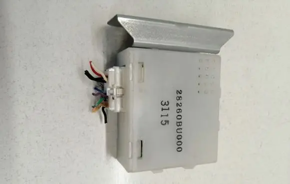Nissan Almera N16 Other control units/modules 28260BU000